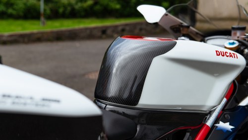 2009 Ducati 1098R Troy Bayliss LE Te koop (foto 98 van 130)