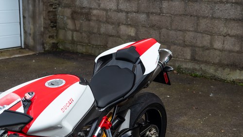 2009 Ducati 1098R Troy Bayliss LE Te koop (foto 102 van 130)