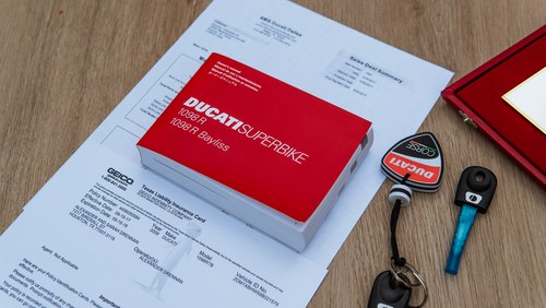 2009 Ducati 1098R Troy Bayliss LE Te koop (foto 125 van 130)