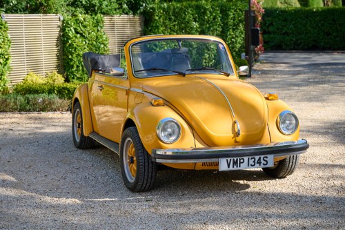 1977 Volkswagen Beetle 1303 S Karmann Cabriolet à venda (imagem 4 de 144)