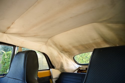 1977 Volkswagen Beetle 1303 S Karmann Cabriolet à venda (imagem 33 de 144)