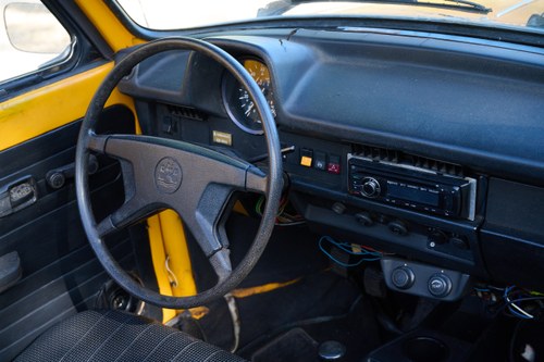 1977 Volkswagen Beetle 1303 S Karmann Cabriolet à venda (imagem 41 de 144)
