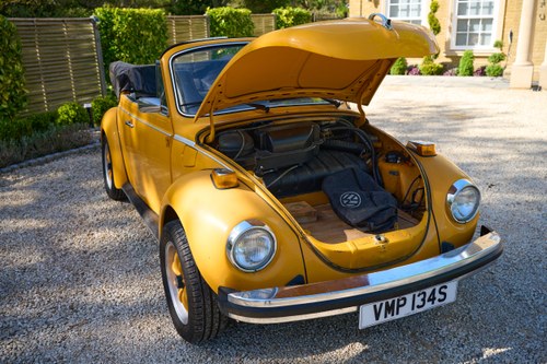 1977 Volkswagen Beetle 1303 S Karmann Cabriolet à venda (imagem 51 de 144)