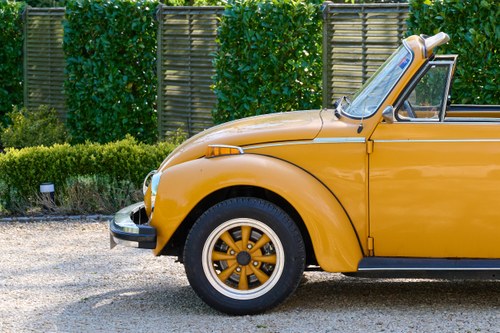 1977 Volkswagen Beetle 1303 S Karmann Cabriolet à venda (imagem 75 de 144)