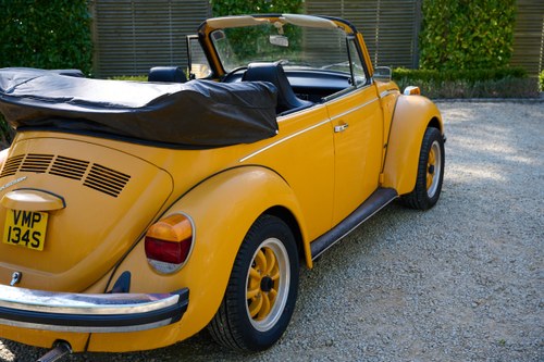 1977 Volkswagen Beetle 1303 S Karmann Cabriolet à venda (imagem 89 de 144)