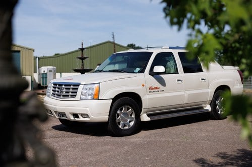 2002 Cadillac Escalade EXT For Sale (picture 11 of 188)