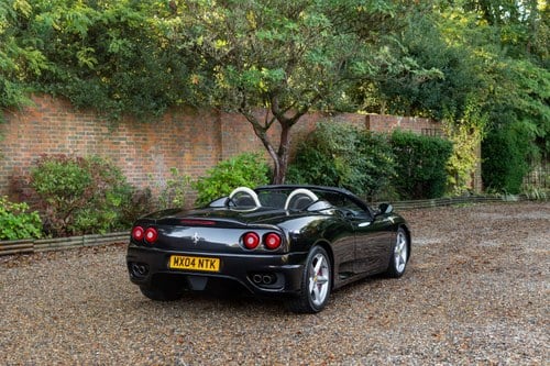 2004 Ferrari 360 Spider zum Verkauf (Bild 28 von 222)