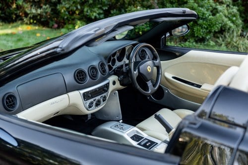 2004 Ferrari 360 Spider zum Verkauf (Bild 9 von 222)