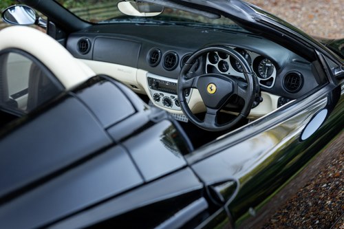 2004 Ferrari 360 Spider zum Verkauf (Bild 150 von 222)
