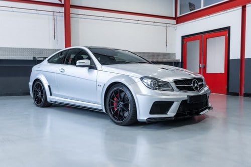 2012 Mercedes-Benz C63 AMG Black Series W204 zum Verkauf (Bild 2 von 115)