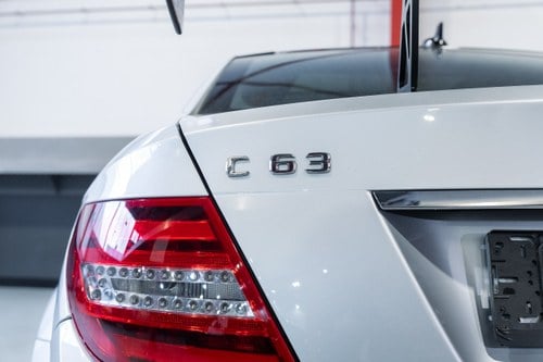 2012 Mercedes-Benz C63 AMG Black Series W204 zum Verkauf (Bild 83 von 115)