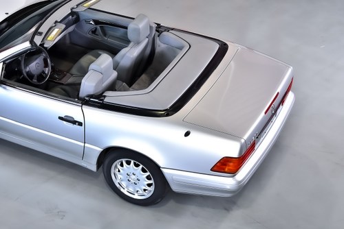 1998 Mercedes-Benz SL500 R129 till salu (bild 21 av 106)