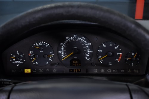 1998 Mercedes-Benz SL500 R129 till salu (bild 45 av 106)