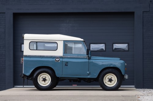 1975 Land Rover Series III 88" For Sale (picture 4 of 183)