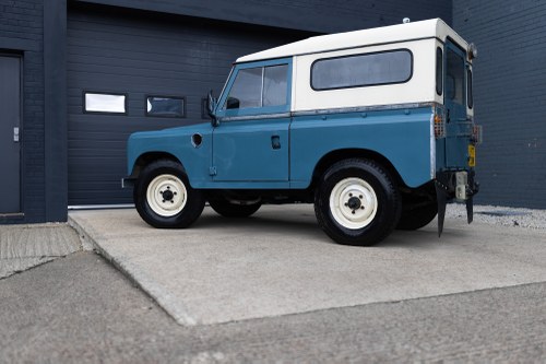 1975 Land Rover Series III 88" For Sale (picture 15 of 183)