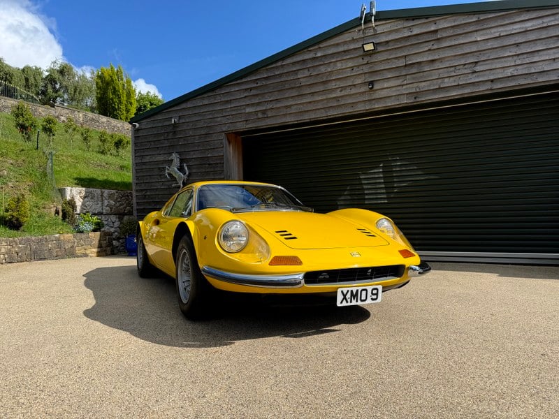 1974 Ferrari 400 - 2 1974 Ferrari 400 - 2