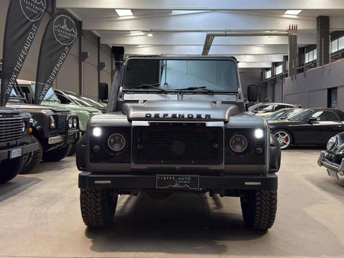 Land Rover 05 Defender 2005 Land Rover Defender Grey Manual, 5 speed Left Hand Drive in Italy ...