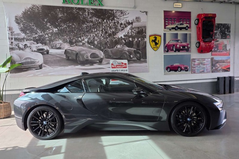 2019 BMW i8 - 2 2019 BMW i8 - 2