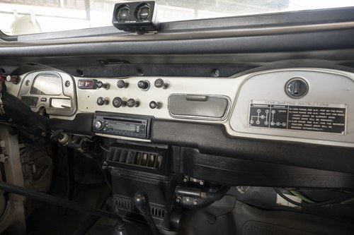 1982 Toyota Land Cruiser BJ42 till salu (bild 21 av 75)