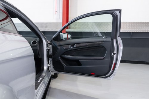 2012 Mercedes-Benz C63 AMG Black Series W204 Te koop (foto 29 van 115)