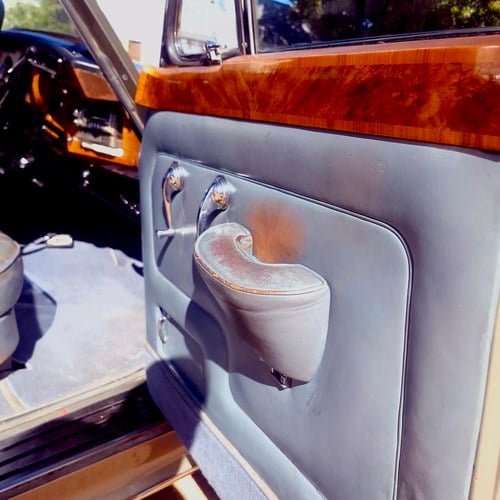 1965 Rolls-Royce Silver Cloud III Long Wheelbase Limousine by Mulliner Park Ward zum Verkauf (Bild 14 von 44)