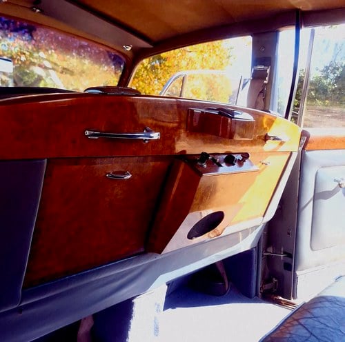 1965 Rolls-Royce Silver Cloud III Long Wheelbase Limousine by Mulliner Park Ward zum Verkauf (Bild 19 von 44)