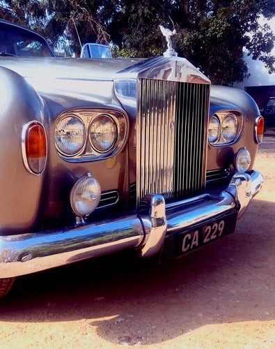 1965 Rolls-Royce Silver Cloud III Long Wheelbase Limousine by Mulliner Park Ward zum Verkauf (Bild 36 von 44)