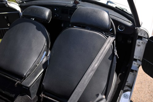 1972 MG MGB Roadster RHD For Sale (picture 42 of 146)