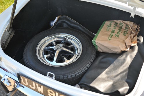 1972 MG MGB Roadster RHD For Sale (picture 52 of 146)