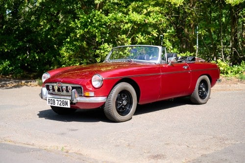 1973 MGB Roadster till salu (bild 3 av 198)