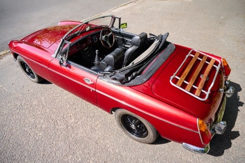1973 MGB Roadster till salu (bild 6 av 198)