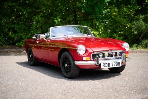 1973 MGB Roadster till salu (bild 1 av 198)