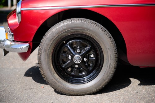 1973 MGB Roadster till salu (bild 26 av 198)