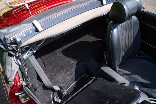 1973 MGB Roadster till salu (bild 33 av 198)