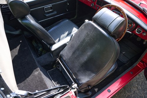 1973 MGB Roadster till salu (bild 34 av 198)