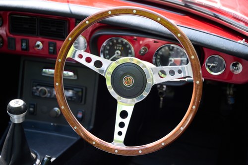 1973 MGB Roadster till salu (bild 41 av 198)