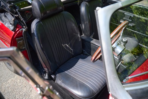 1973 MGB Roadster till salu (bild 43 av 198)