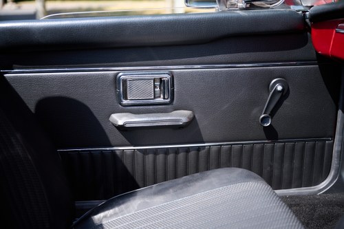 1973 MGB Roadster till salu (bild 55 av 198)