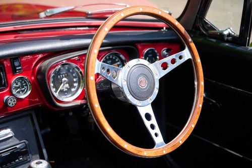 1973 MGB Roadster till salu (bild 68 av 198)