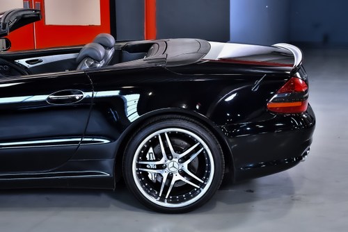 2003 Mercedes-Benz SL55 AMG R230 till salu (bild 81 av 101)