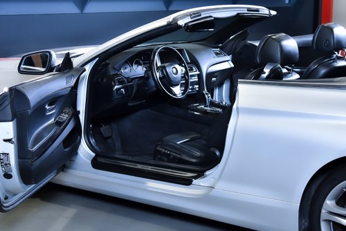 2012 BMW 650i Convertible 4,4L V8 Te koop (foto 34 van 91)