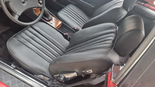 1983 Mercedes-Benz 280 SL R107 till salu (bild 40 av 100)