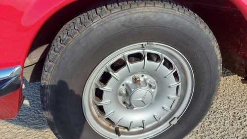 1983 Mercedes-Benz 280 SL R107 till salu (bild 28 av 100)