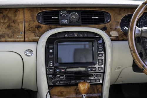 2004 Jaguar Super V8 LWB For Sale (picture 69 of 179)