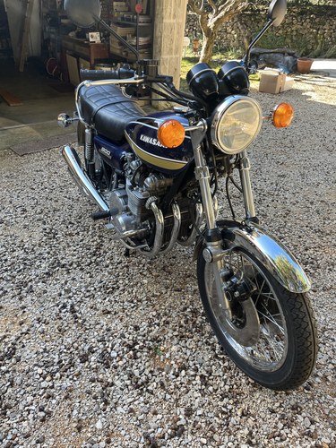 1975 Kawasaki Z1 à vendre (picture 1 of 27)