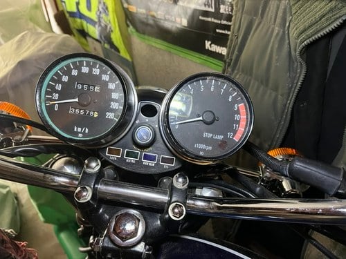 1975 Kawasaki Z1 à vendre (picture 8 of 27)