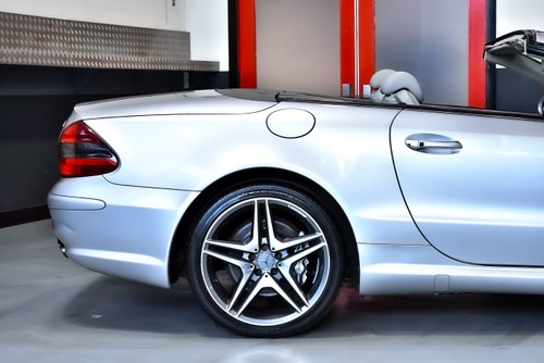 2005 Mercedes-Benz SL55 AMG till salu (bild 45 av 112)