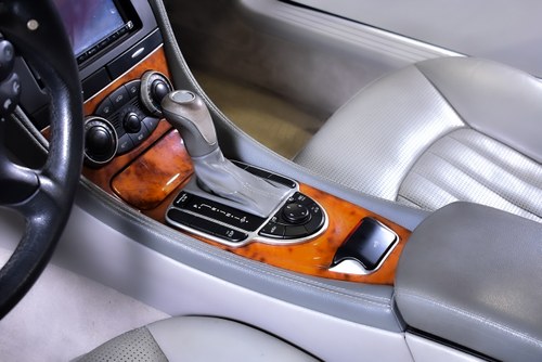 2005 Mercedes-Benz SL55 AMG till salu (bild 50 av 112)