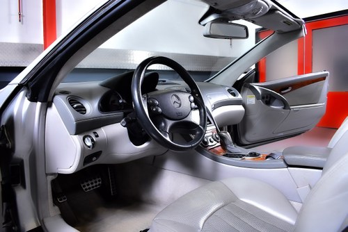 2005 Mercedes-Benz SL55 AMG till salu (bild 54 av 112)