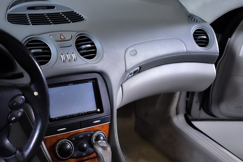 2005 Mercedes-Benz SL55 AMG till salu (bild 56 av 112)